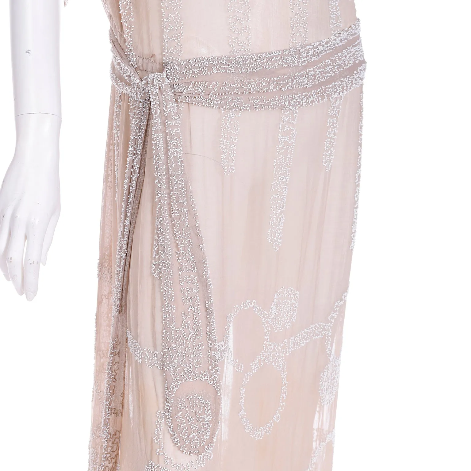 1920s Vintage Nude Sand Silk Beaded Flapper Dress w Beaded Belt