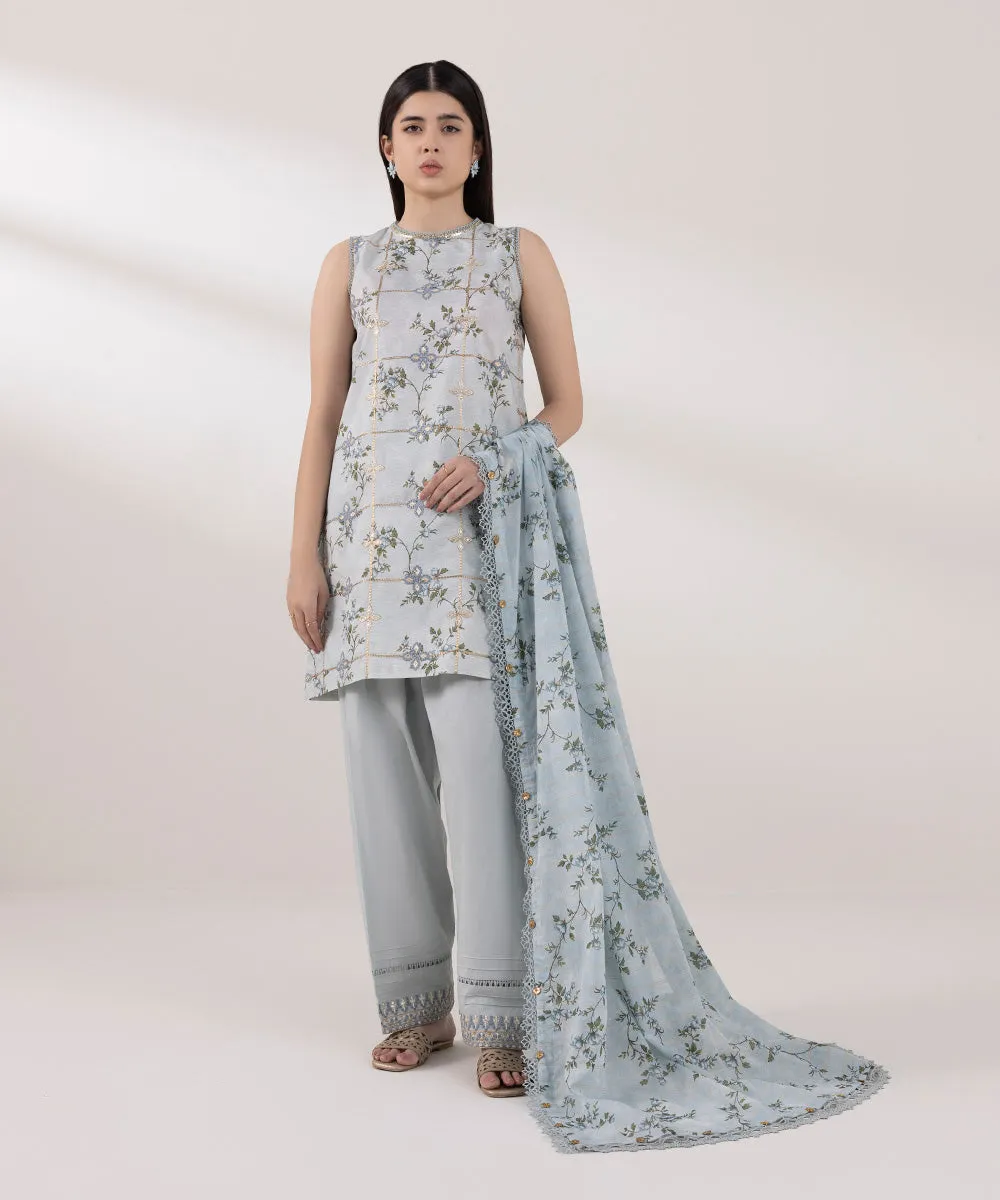 3 Piece - Embroidered Zari Lawn Suit