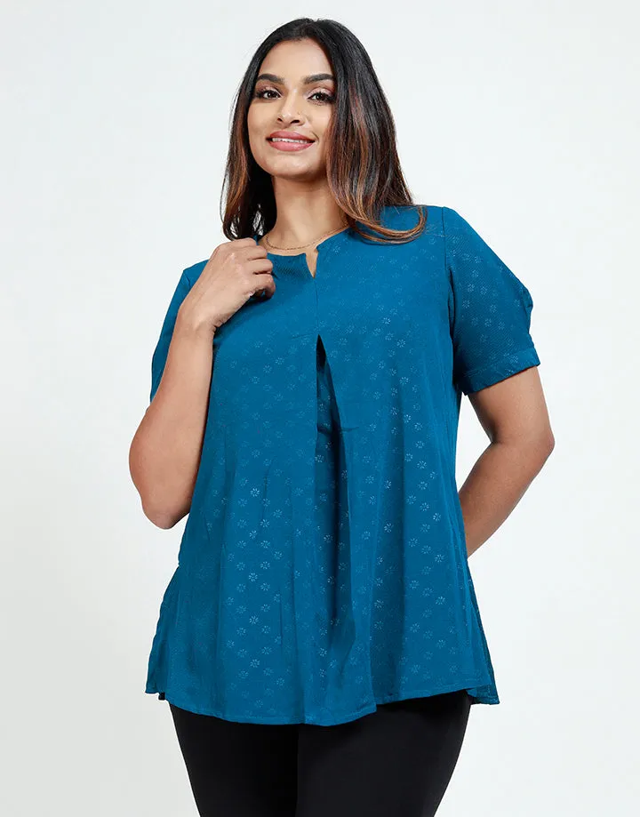 Box Pleated Blouse in Short Sleeves