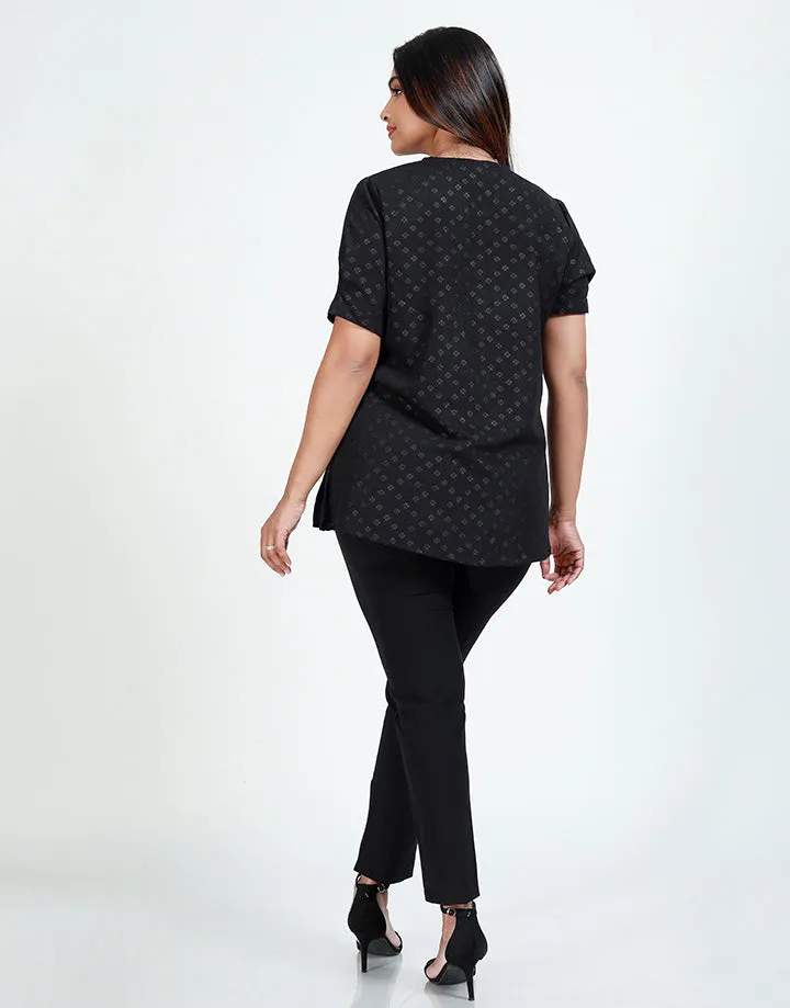 Box Pleated Blouse in Short Sleeves