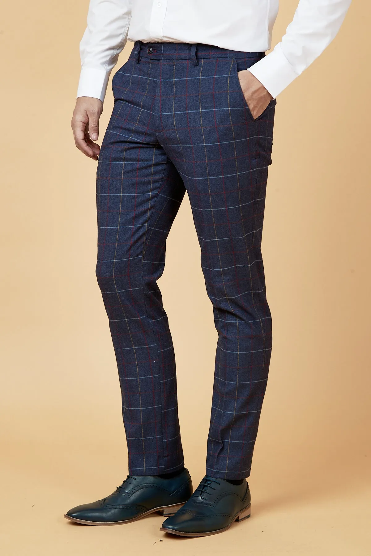 DRAKE - Navy Check Three Piece Suit