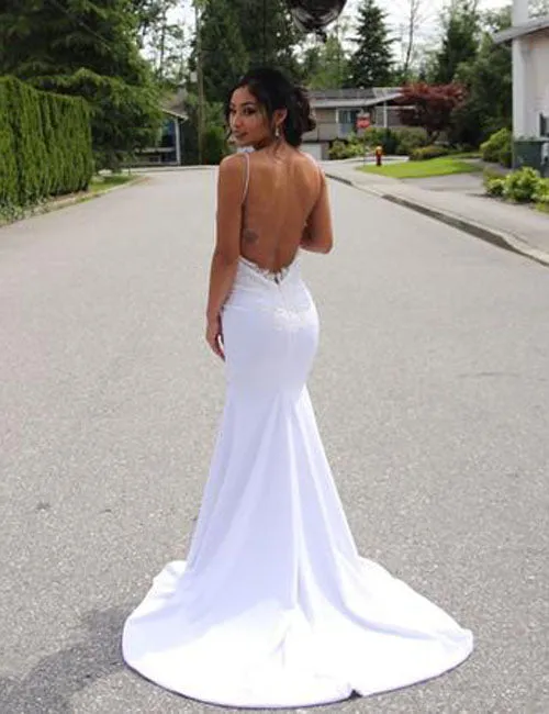 Elegant Lace V-neck Backless Mermaid Wedding Dresses with Appliques, SW128