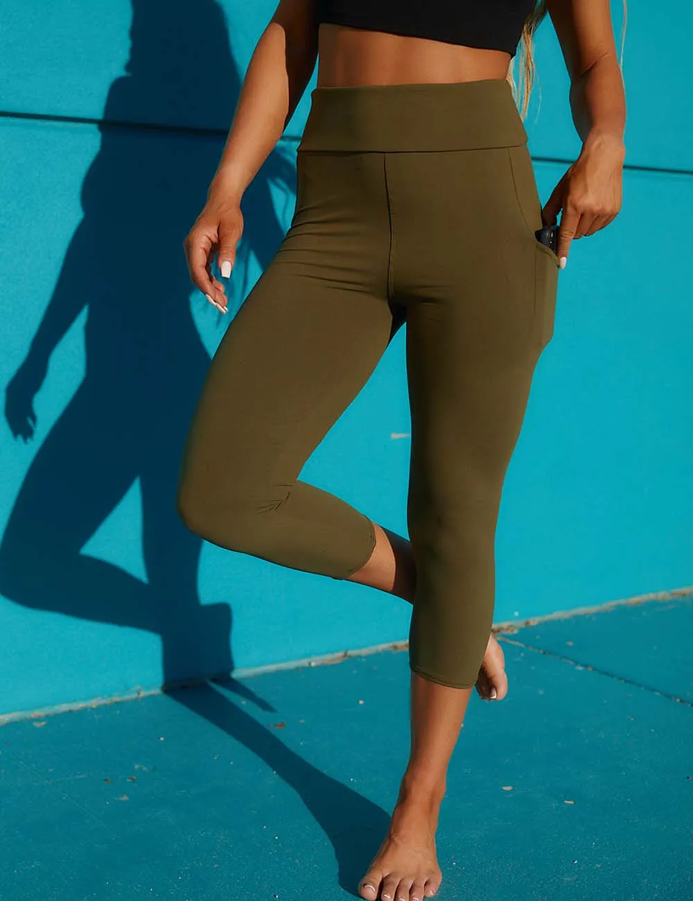 SA Exclusive Dark Olive Capri Pocket Leggings