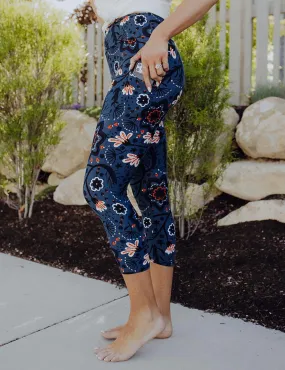 SA Exclusive Twilight Blooms Capri Pocket Leggings