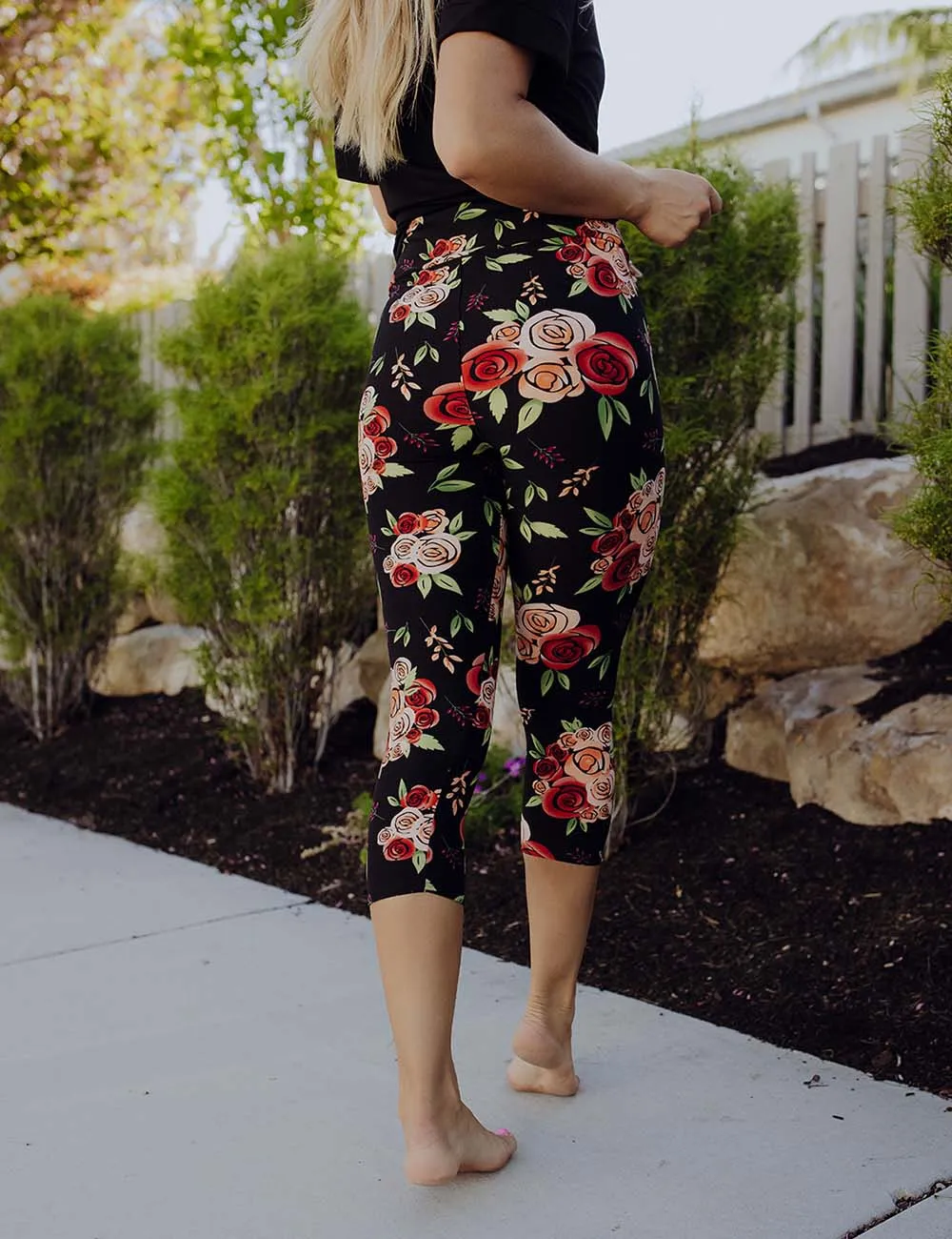 SA Exclusive Wild Rose Capri Leggings