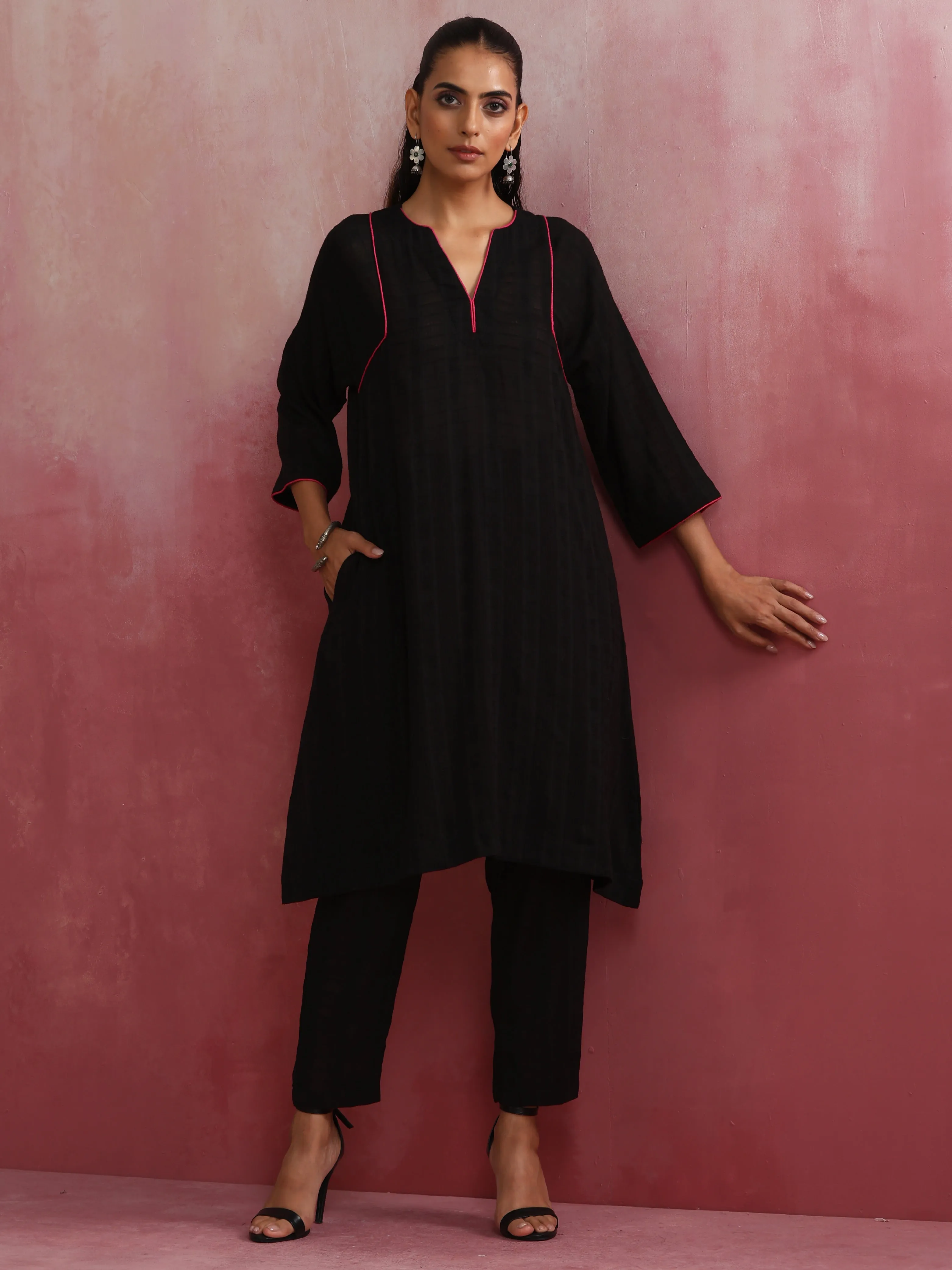 trueBrowns Black Cotton Dobby Kurta Co-ord set